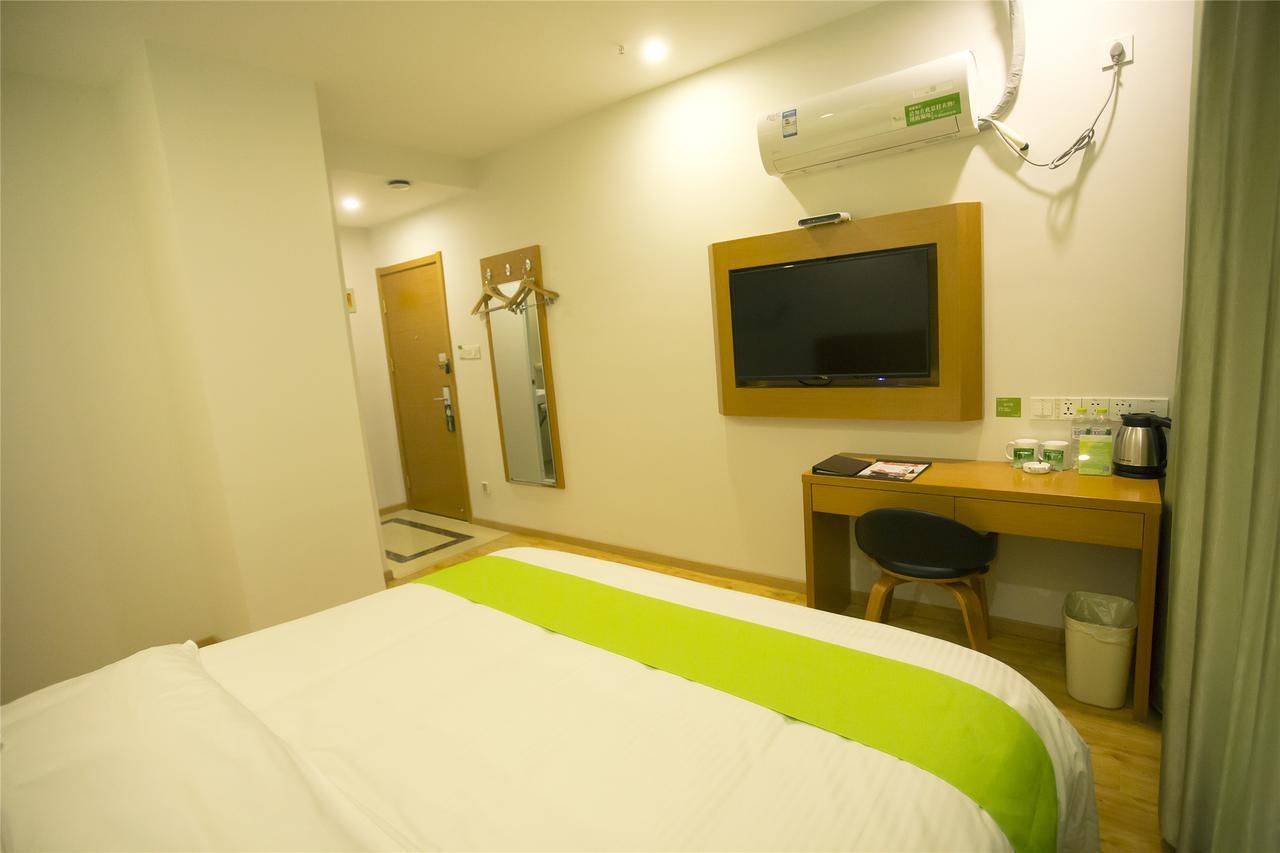Vatica Xuzhou High Speed Railway Station Hotel Dış mekan fotoğraf
